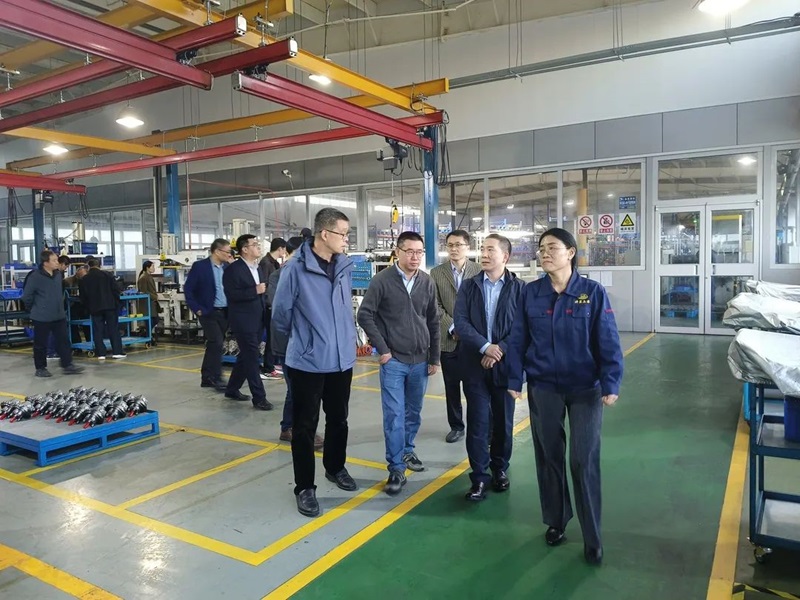 青島力克川液壓機械有限公司協(xié)辦國家標(biāo)準(zhǔn)審查會議在青島勝利召開！5.jpg